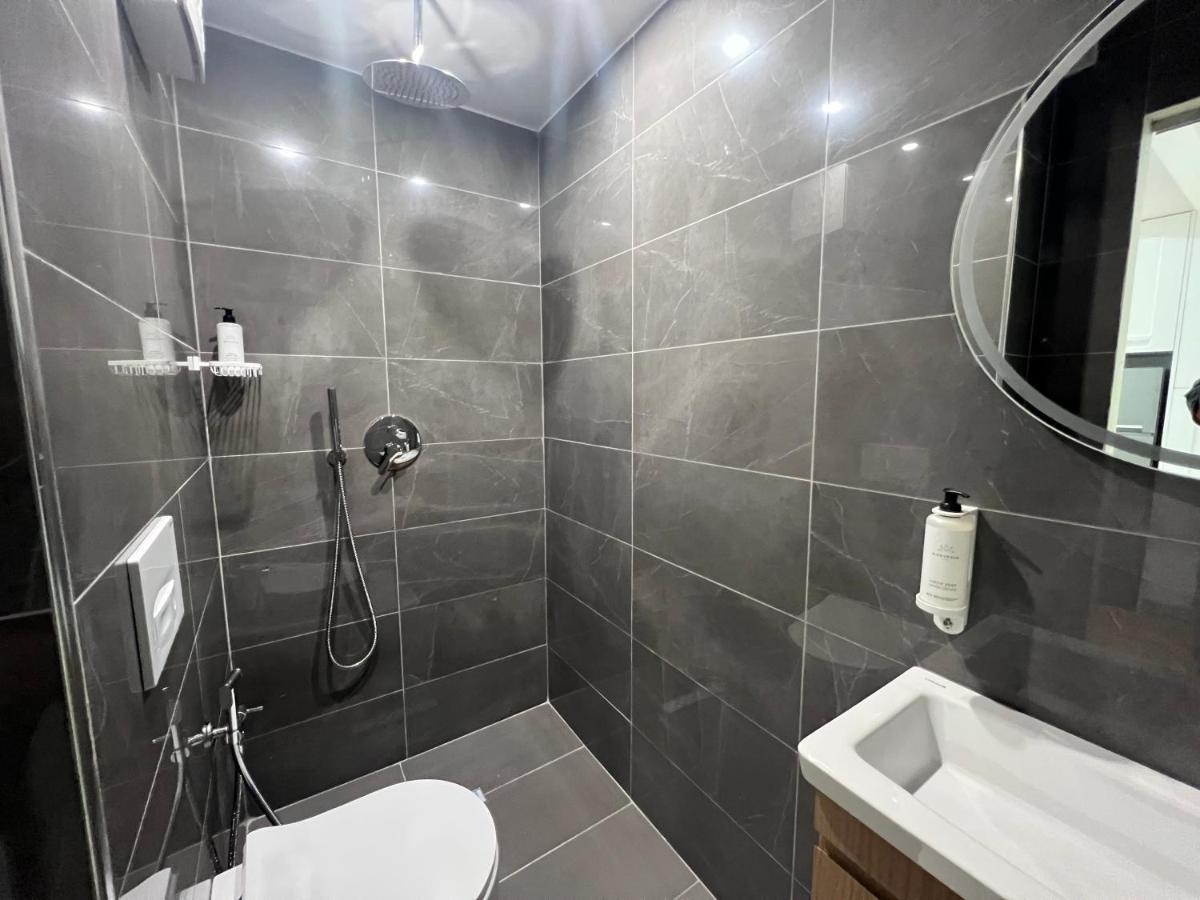 Lana Studio Apartment Tiranë Luaran gambar